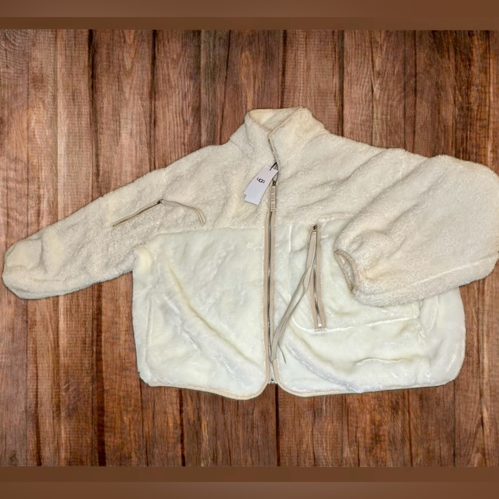 BRAND NEW!! UGG Marlene Sherpa Jacket II